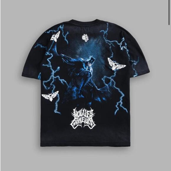 Born in the shadows premium tee in L - Picture 1 of 4